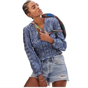 🌈🌈  Anthro Blouse Puffed Sleeves Embroidered Smocked Waist Surplice